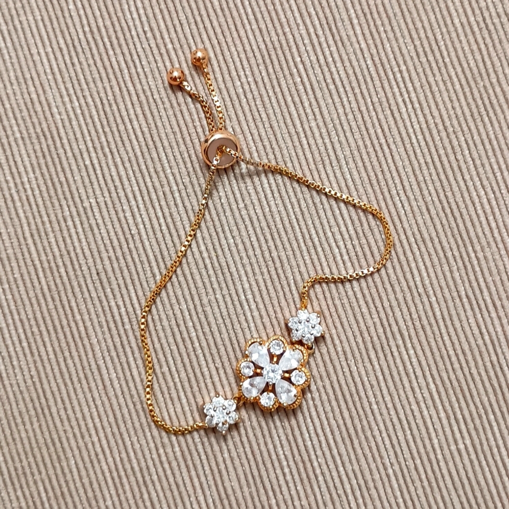 Gorgeous gold-colored bracelet, wonderfully shiny stones